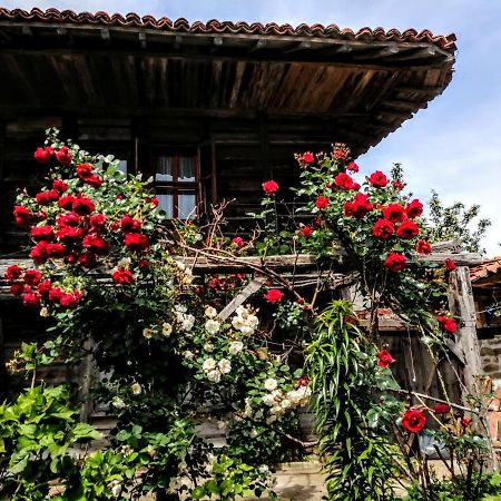 Къщата На Художника Hotel Zheravna Exterior photo